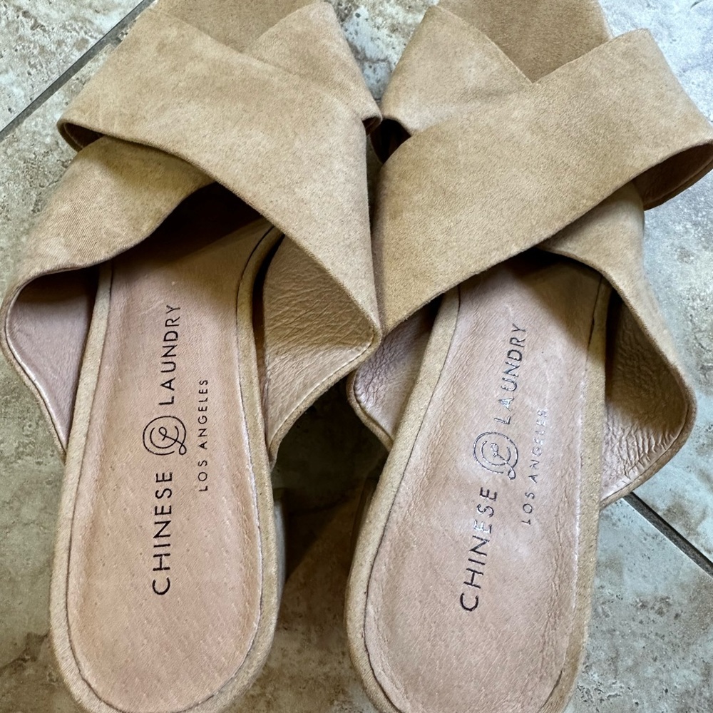 Chinese Laundry Shoes - Picture 3 of 6